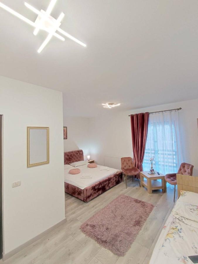 Vila Casa Hatere Moisei Exteriör bild